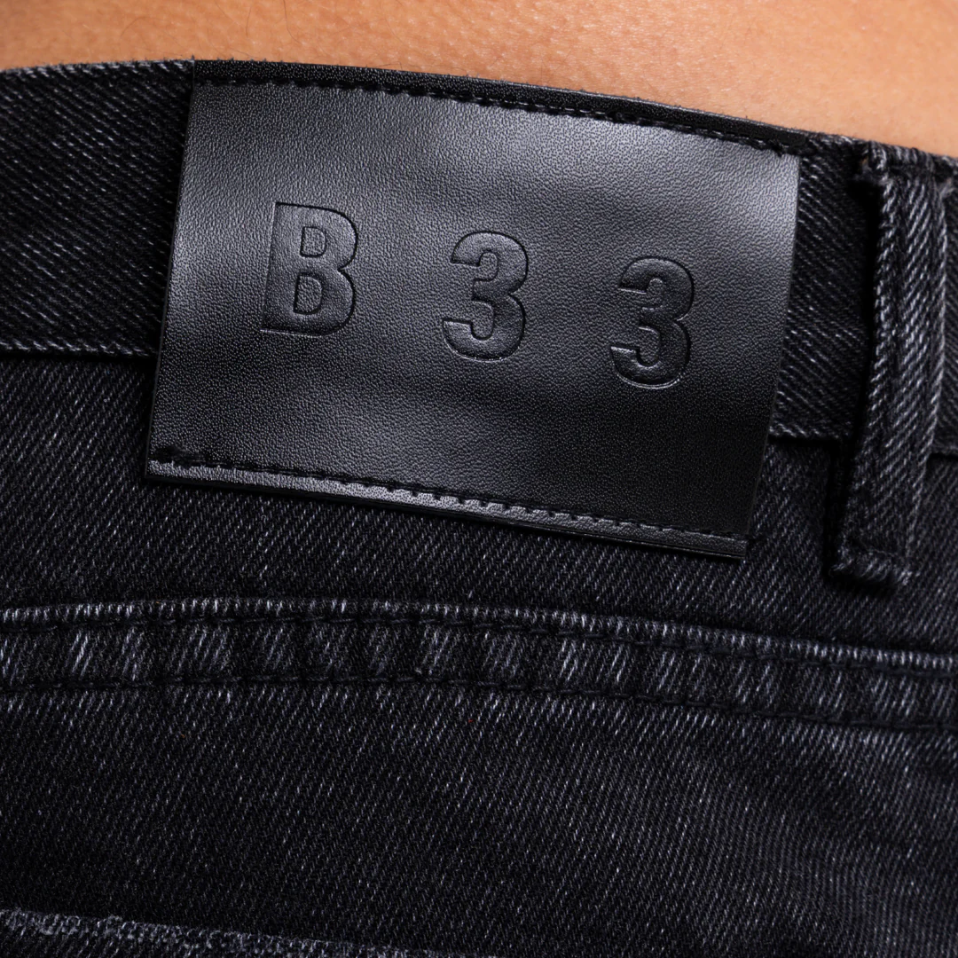 Garnacho Jean Shorts - Washed Black - Image 4