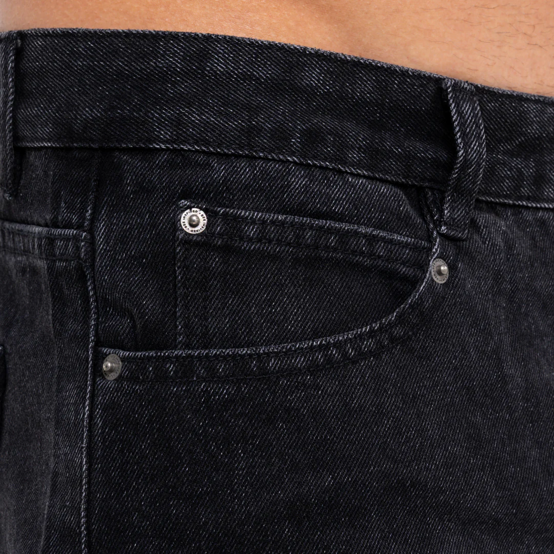 Garnacho Relaxed Jeans - Washed Black - Image 7