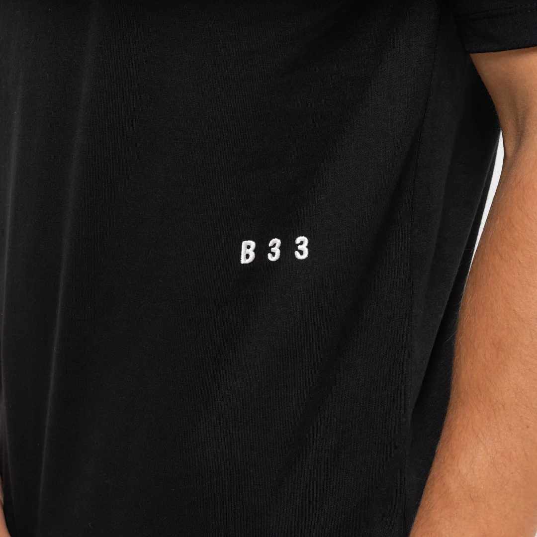 Millar T-Shirt - Black - Image 4