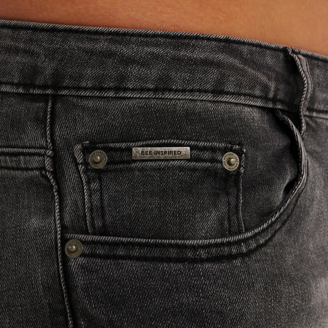 Serrano Slim Fit Jeans - Washed Black - Image 4