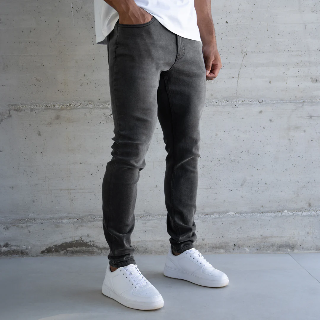 Serrano Slim Fit Jeans - Washed Black - Image 6